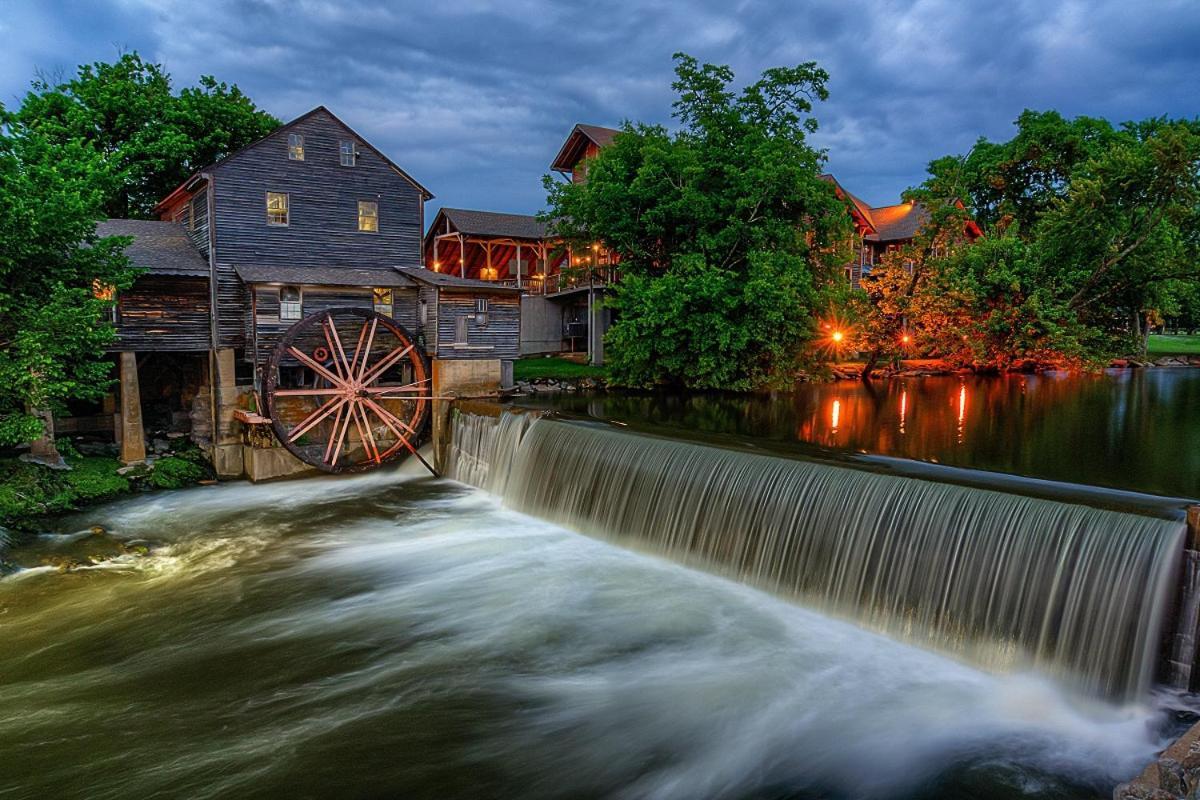 גטלינבורג Moonshine Chalet, Hot Tub, Pool Access, Wifi, 1089 Free Tickets Each Paid Day, Dollywood And More מראה חיצוני תמונה