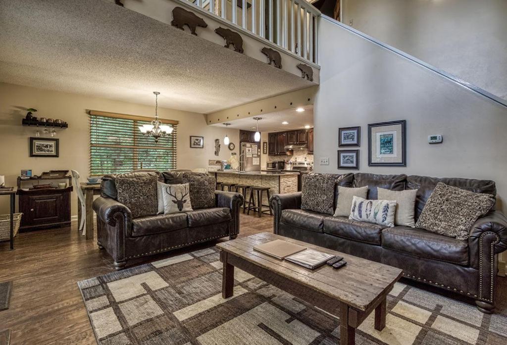 גטלינבורג Moonshine Chalet, Hot Tub, Pool Access, Wifi, 1089 Free Tickets Each Paid Day, Dollywood And More מראה חיצוני תמונה