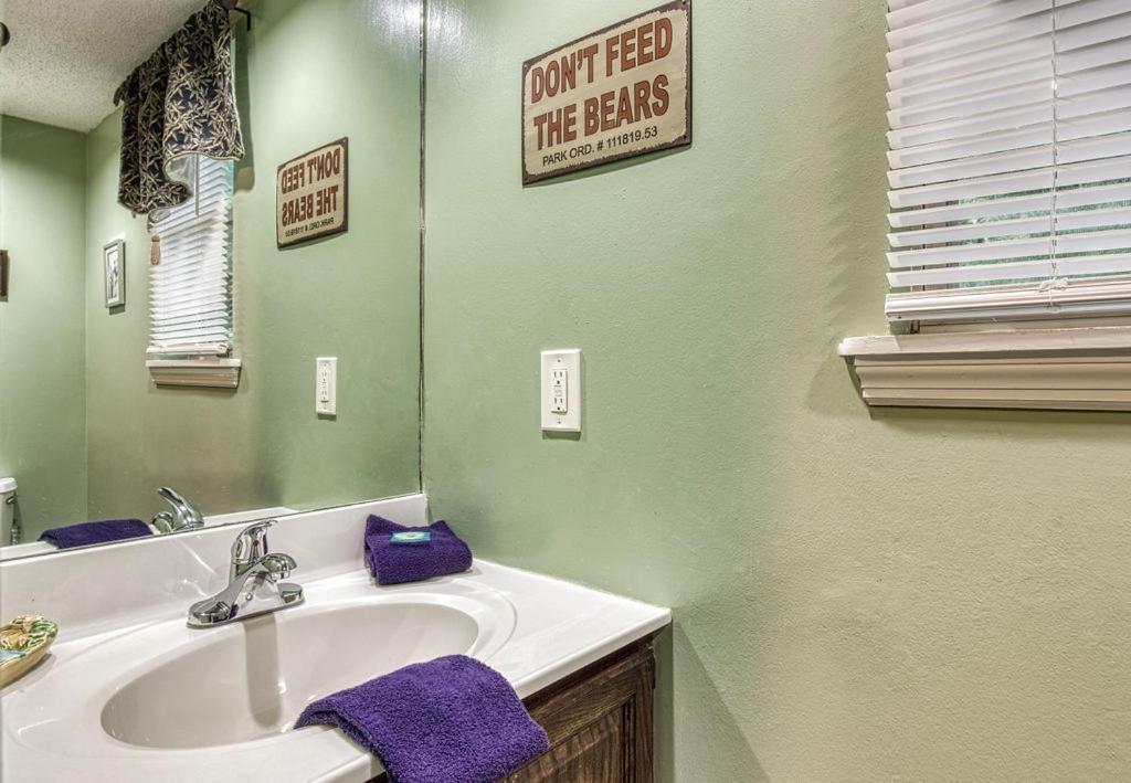 גטלינבורג Moonshine Chalet, Hot Tub, Pool Access, Wifi, 1089 Free Tickets Each Paid Day, Dollywood And More מראה חיצוני תמונה
