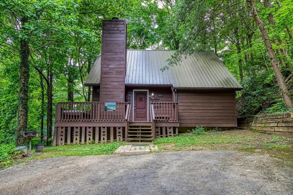 גטלינבורג Moonshine Chalet, Hot Tub, Pool Access, Wifi, 1089 Free Tickets Each Paid Day, Dollywood And More מראה חיצוני תמונה