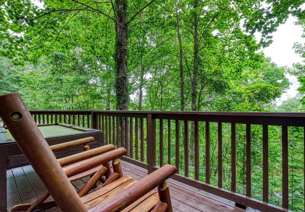 גטלינבורג Moonshine Chalet, Hot Tub, Pool Access, Wifi, 1089 Free Tickets Each Paid Day, Dollywood And More מראה חיצוני תמונה