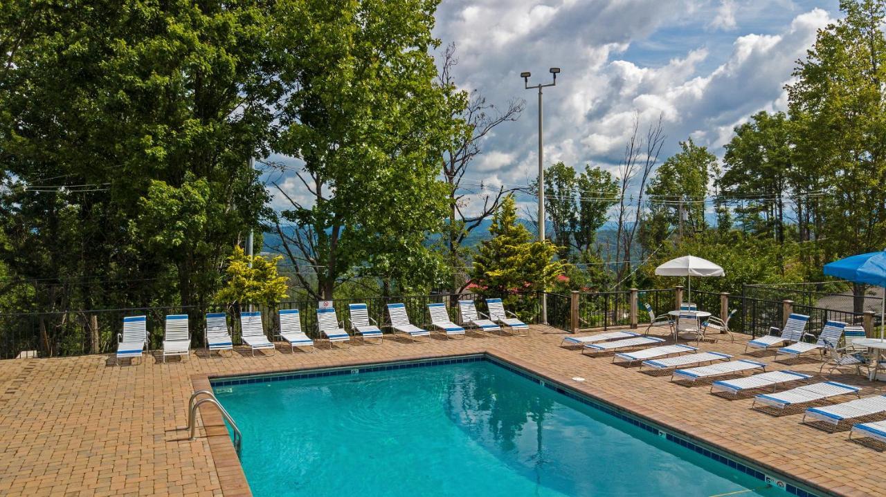גטלינבורג Moonshine Chalet, Hot Tub, Pool Access, Wifi, 1089 Free Tickets Each Paid Day, Dollywood And More מראה חיצוני תמונה